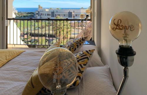 BAGATELLE NATURISTE HELIOPOLIS clim ascenseur vue mer parking privé - Foto 1