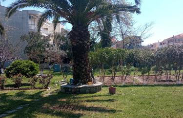 Sofia's Garden - Photo 2