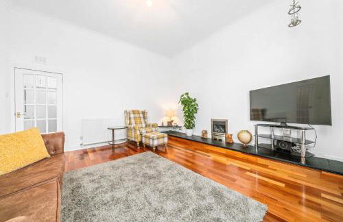 Perfect location for beach and golfing - Photo 48