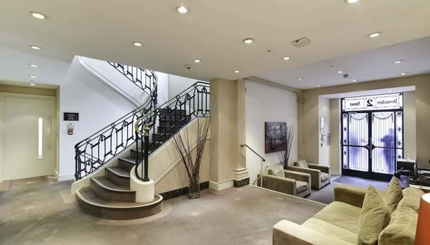 AXO Oxford Circus - Foto 4, Entrada interior