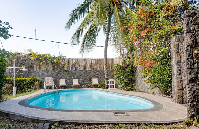 Villa with Heated Pool - Photo 23