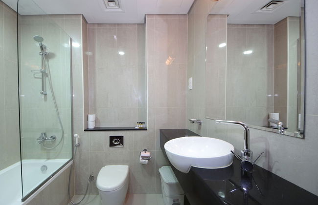 Studio Apartment in The Matrix Tower - Photo 16