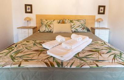 Charming Holiday House - House & Apartment - Photo 3