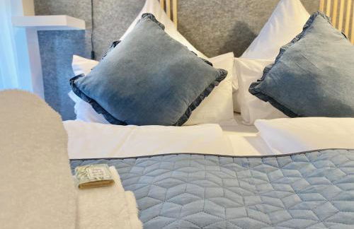 Snug Stays 2 - Design Studio am See mit Terrasse, Garten, 40m vom See - Foto 33