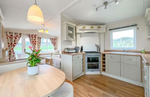 Pottsville Cabin - Short Walk to Praa Sands Beach - Foto 4