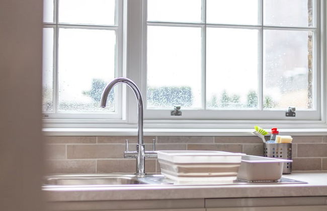 Spacious 3-bed flat by popular Waterloo - Photo 20