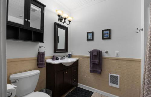 Whispering Pines - Cabin w hot tub - Foto 18