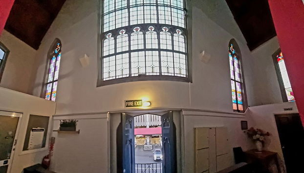 Entrada (vista interior)