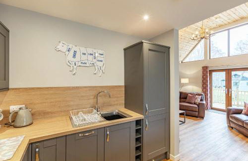 Thistle Lodge 21 with Hot Tub - Foto 18