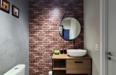 Studio Completo - 500m Metrô Saúde e 15min Aeroporto de Congonhas - Foto 17