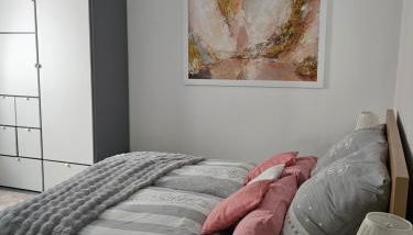 Warburg, FeWo "Sweet Home" 2,5 Zi- EG-separater Eingang - Parkplatz - Terasse- komfortabel,renoviert - Foto 4