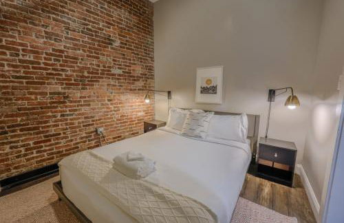 Luxury at 3br 2ba 200mbps Internet - Photo 5