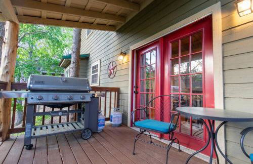 Cozy Cabin Smoky Mountains - Hot tub, pool, & golf - Foto 24