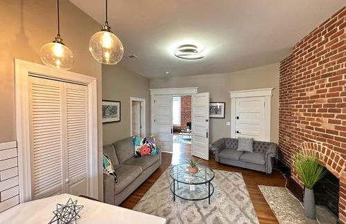 Big Brick 2 Bedroom apartment in Victorian Village - Foto 2