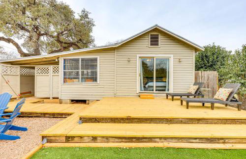 Walk to Main Street Cottage with Deck in Bandera! - Foto 18