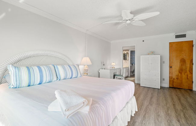 Reflections 503 Oceanfront Pool Hot Tub - Photo 18