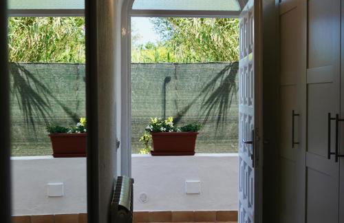 Gloria House - Photo 6