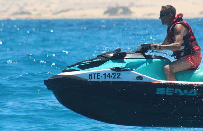Tour di Corralejo e Isla de Lobos in moto d'acqua - Foto 8