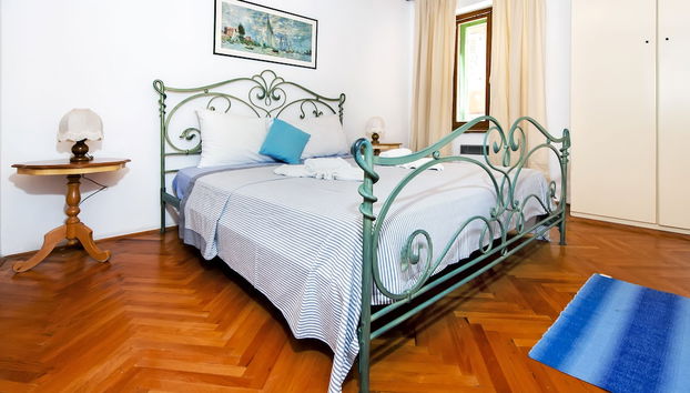 Carera Seaview Apartments - Photo 5, Room