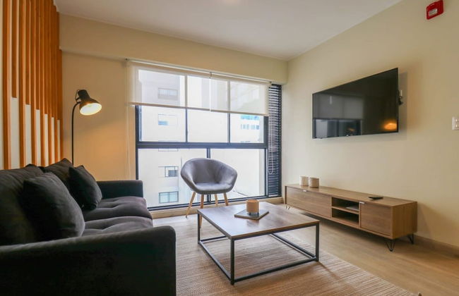 w Centric 1BR in Barranco - Photo 35