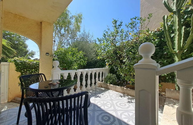 La Marina Oasis, 2-beds, Sleeps 4, 10 min to Beach - Foto 28