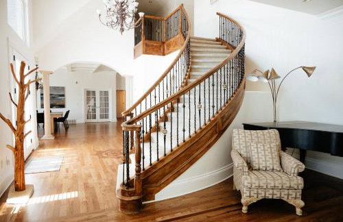 Large & Spacious Home, Sleeps 23+ near SLC - Foto 52