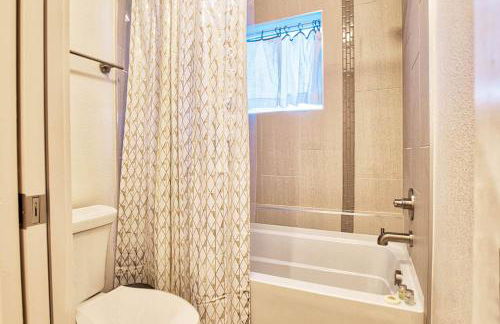 Beautiful 3 Bedroom Townhouse in Old Town North, Brewery District - Foto 13