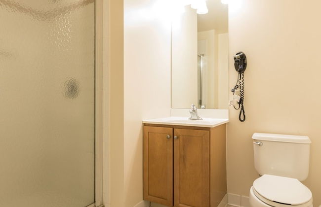 Bluebird Suites near Newport Center - Foto 29