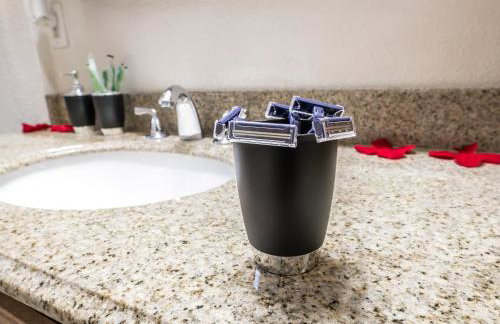 Private Oasis with Pool - Foto 9