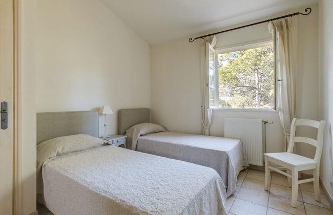 Terraced House in Domaine de Saint-endreol With Golf, SPA and Communal Pool - Photo 2