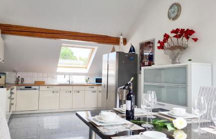 Famous 24h Check-in, 100 qm, Klima, Loggia - Foto 2