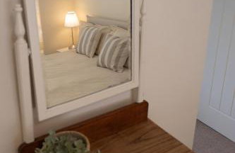 Cottage in Central Burbage Leicestershire - Photo 3