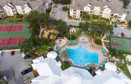 Amazing Resort 2 bed Condo Close to Disney - Foto 48