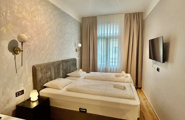Art Living Vienna - Photo 2