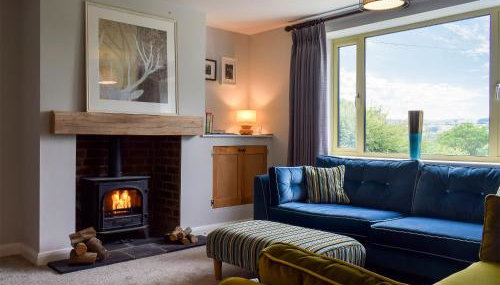 Heather Lea - Photo 2