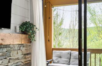 Renovated Ski In Out Condo King Bed Patio Grill - Foto 14