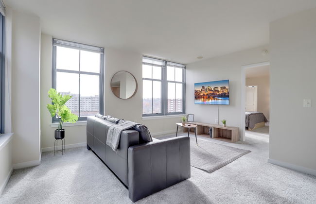 Walkable Alexandria Apts - Photo 73