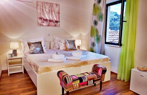 Apartments Ante 2 Hvar center, pool - Photo 12