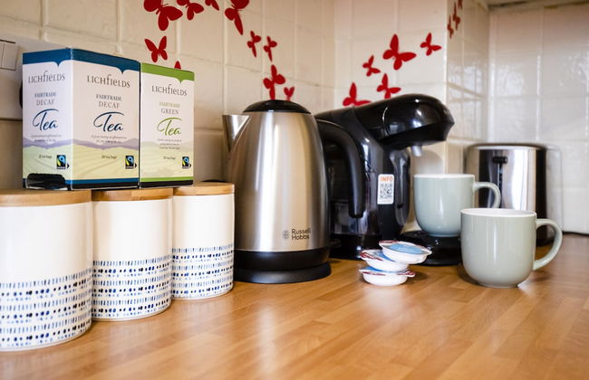 South Downs retreat house with parking - Photo 9