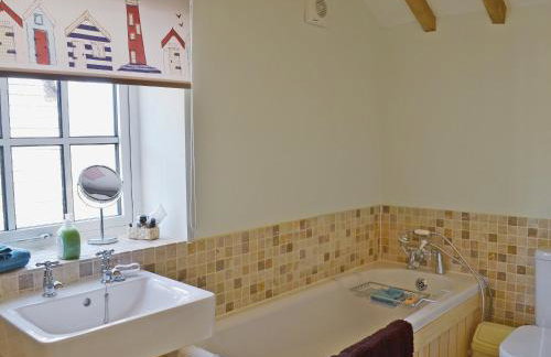 Honeypot Cottage - Photo 11