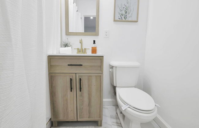 Luxury 7BR Buckhead Oasis w Pool Gameroom Firepit - Foto 38