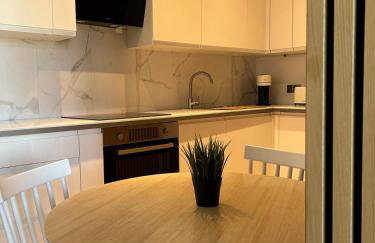 Luxury 2 bedroom apartment and garden - Foto 12