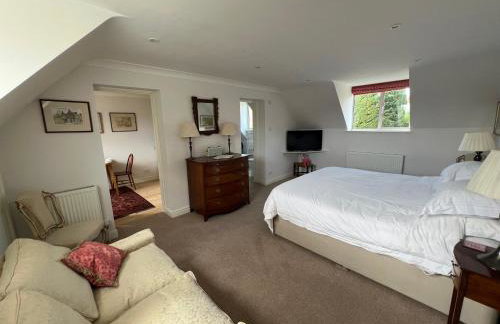 Trinity House - Photo 13