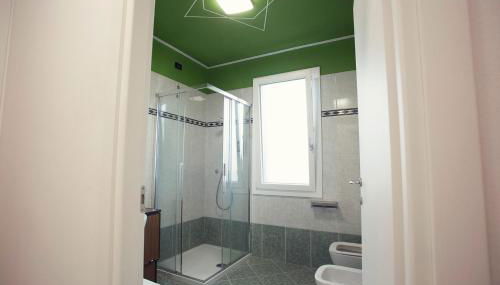 Romantica camere Le Fate con Vista sulle Montagne vicino a Bassano del Grappa - Foto 4, Shower