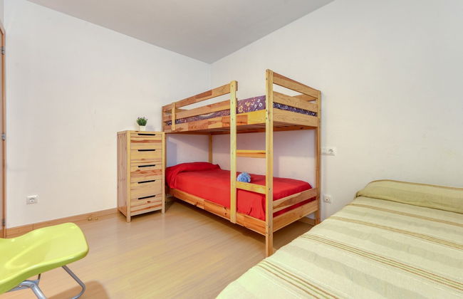 Apartment in Roses Near Sandy Beach - Photo 5