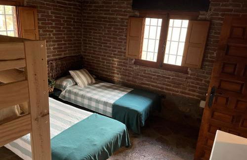 Antiguo Molino con piscina y chimenea en el valle del Tietar - Foto 23