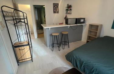 Studio meublé centre-ville Saint Junien - Foto 18