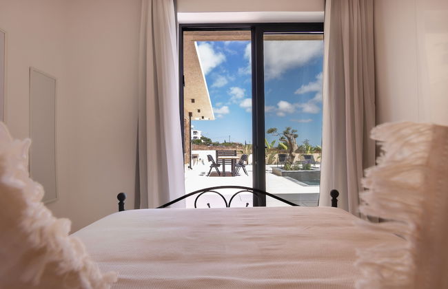 Phaedrus Living Olive Grove Luxury Villa - Foto 12