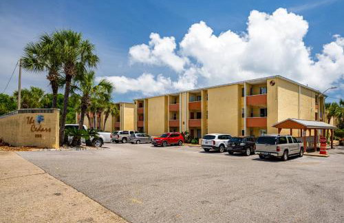 Calm Waterside Condo - Views, Pool & Family Fun - Foto 15