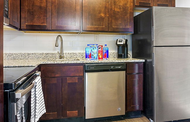 Landing Stunning Studio Game Room Pool - Foto 32